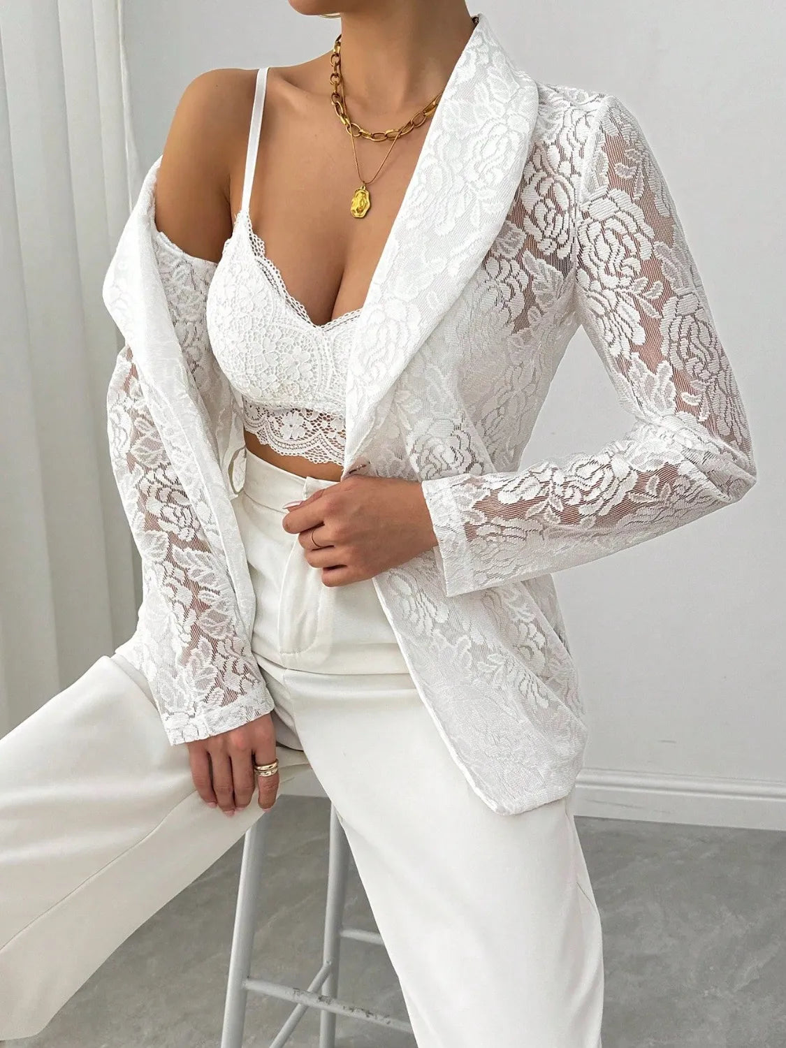 lace lapel white
